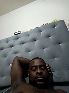 Tuverdugo12 online show from April 2026 11:10:01 PM