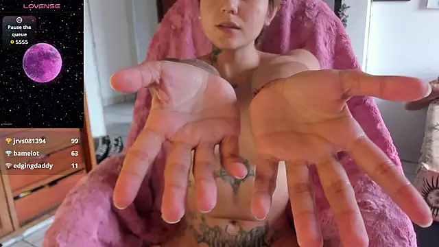 Snapshot of sunflowerr_ chatting on March 2026 07:32:01 PM sunflowerr online show from March 2026 07:32:01 PM