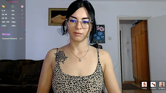 Snapshot of emacandy chatting on August 2026 02:22:02 PM emacandy online show from August 2026 02:22:02 PM