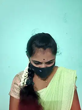 Snapshot of Tamil_Hot_Shana chatting on April 2026 11:07:01 PM Tamil Hot Shana online show from April 2026 11:07:01 PM