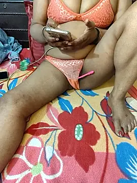 Snapshot of Red_Wine444 chatting on February 2026 04:16:01 PM Red Wine444 online show from February 2026 04:16:01 PM