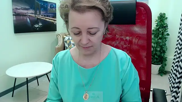 MONA W online show from April 2026 11:11:01 AM