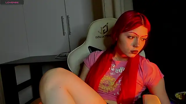 Snapshot of Leah_Castro chatting on February 2026 05:44:02 PM Leah Castro online show from February 2026 05:44:02 PM