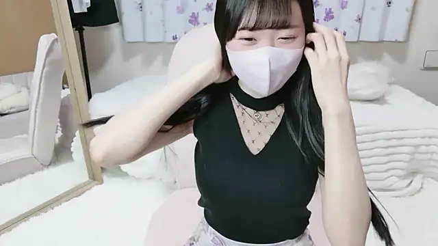 Snapshot of MOE_o0 chatting on February 2026 09:08:02 AM MOE o0 online show from February 2026 09:08:02 AM