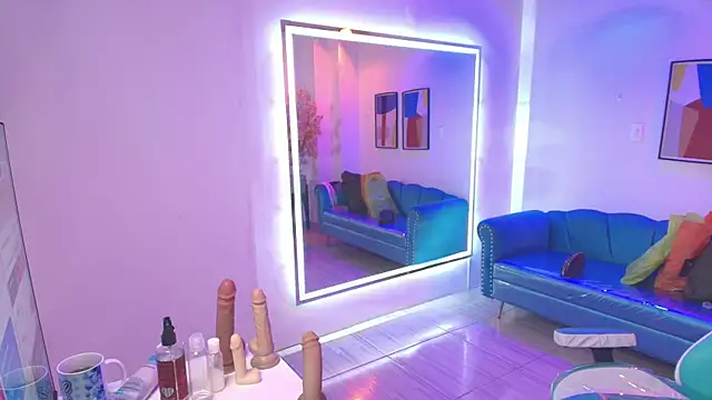 Madame scarlett online show from April 2026 11:33:01 AM