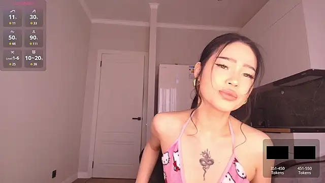 jjasleen0 online show from February 2026 03:44:02 AM