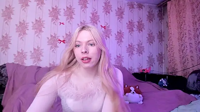 Snapshot of Cutie_Bambi chatting on February 2026 11:20:01 AM Cutie Bambi online show from February 2026 11:20:01 AM