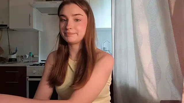 Snapshot of LissaBliss chatting on May 2026 12:15:01 PM LissaBliss online show from May 2026 12:15:01 PM