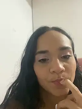 Maria x Alejandra online show from April 2026 11:57:01 PM