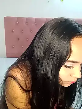 Snapshot of Maria_x_Alejandra chatting on July 2026 08:33:01 PM Maria x Alejandra online show from July 2026 08:33:01 PM
