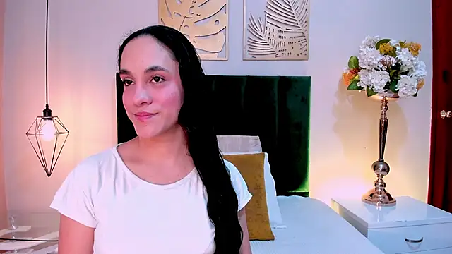 Snapshot of CelesteQueeen chatting on April 2026 12:11:02 PM CelesteQueeen online show from April 2026 12:11:02 PM