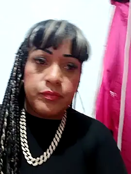 Snapshot of SabrinaColin chatting on February 2026 02:06:02 AM SabrinaColin online show from February 2026 02:06:02 AM