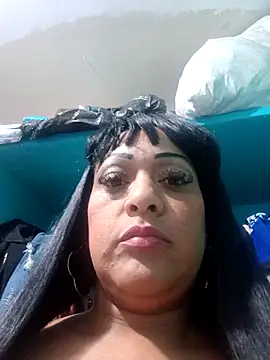 Snapshot of SabrinaColin chatting on May 2026 09:54:01 PM SabrinaColin online show from May 2026 09:54:01 PM