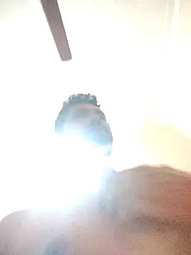 delvin92 online show from April 2026 10:37:01 PM