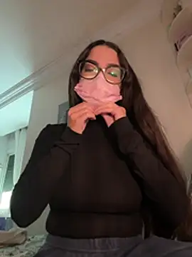 Snapshot of IRIS-GIRL chatting on February 2026 03:28:01 PM IRIS-GIRL online show from February 2026 03:28:01 PM