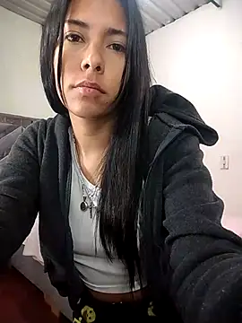 VelvetRosss online show from April 2026 04:58:02 PM