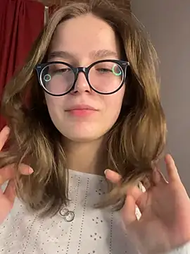 Snapshot of MyKittySayMeow chatting on February 2026 08:40:02 PM MyKittySayMeow online show from February 2026 08:40:02 PM