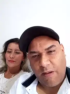 wessAndSandri online show from April 2026 08:28:02 PM