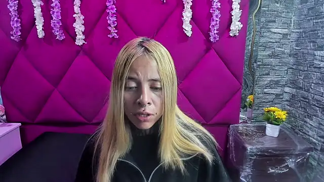 Snapshot of Dakota_Angell_ chatting on February 2026 03:14:02 AM Dakota Angell online show from February 2026 03:14:02 AM