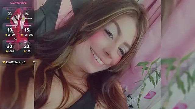 Snapshot of Rosario_96 chatting on July 2026 04:19:01 AM Rosario 96 online show from July 2026 04:19:01 AM