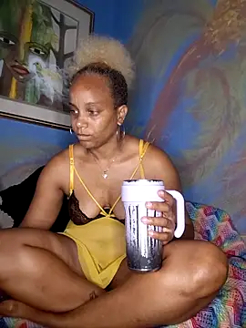 Snapshot of BadGyalGem chatting on April 2026 04:48:02 AM BadGyalGem online show from April 2026 04:48:02 AM