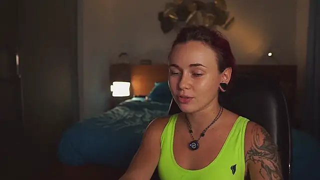 Sarah Pink online show from February 2026 11:28:02 AM