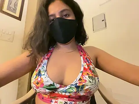 Snapshot of Anna_girl22 chatting on April 2026 04:55:01 PM Anna girl22 online show from April 2026 04:55:01 PM