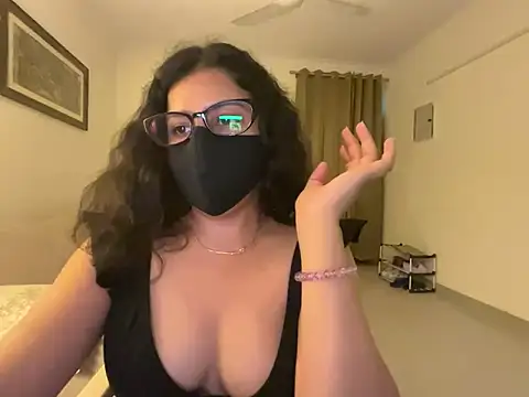 Snapshot of Anna_girl22 chatting on May 2026 04:13:01 PM Anna girl22 online show from May 2026 04:13:01 PM
