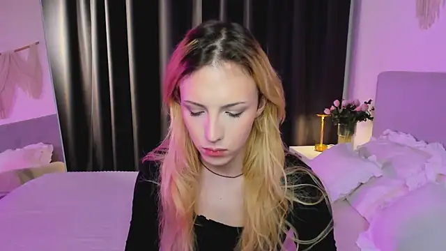 Snapshot of Tiffany__King chatting on May 2026 05:46:02 AM Tiffany King online show from May 2026 05:46:02 AM