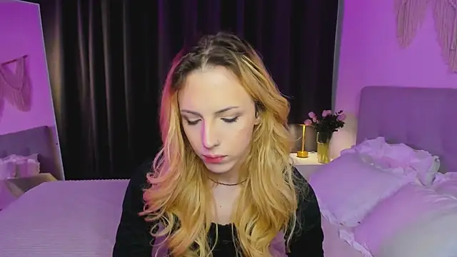 Snapshot of Tiffany__King chatting on May 2026 05:46:02 AM Tiffany King online show from May 2026 05:46:02 AM