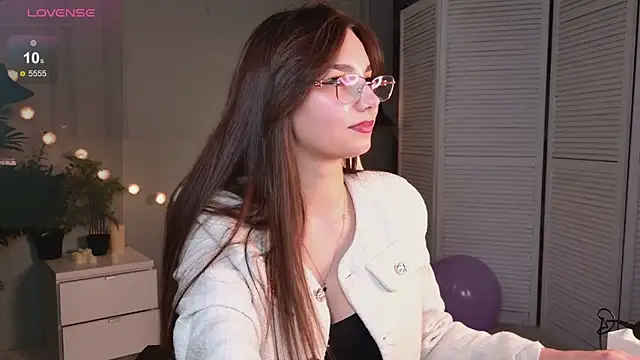 Lia Melon online show from March 2026 02:47:02 PM