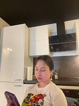 Snapshot of Just-Lilly chatting on June 2026 04:12:01 PM Just-Lilly online show from June 2026 04:12:01 PM