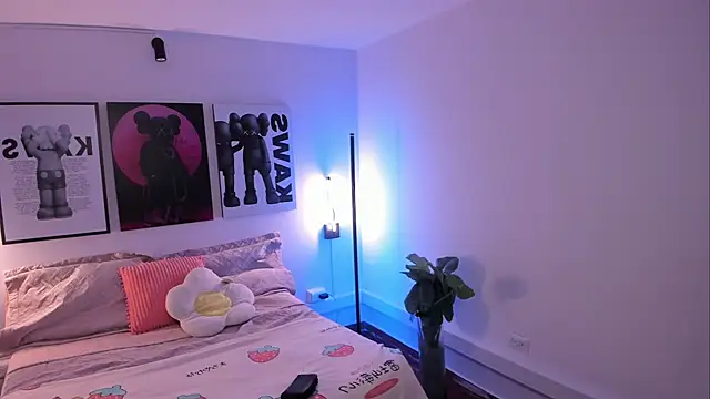 Hey lucy   online show from February 2026 11:41:01 AM