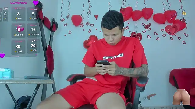 Snapshot of Steven_and_Camilo18 chatting on February 2026 11:43:02 AM Steven and Camilo18 online show from February 2026 11:43:02 AM