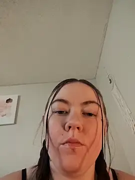 Snapshot of Ariesbabe16 chatting on February 2026 01:29:02 AM Ariesbabe16 online show from February 2026 01:29:02 AM