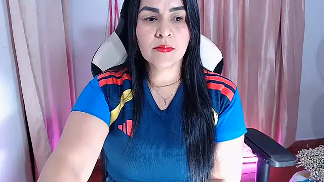 Snapshot of hotsweet-69 chatting on July 2026 06:52:02 AM hotsweet-69 online show from July 2026 06:52:02 AM