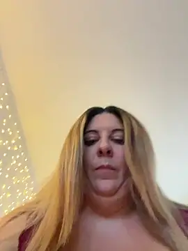 Snapshot of JasmineGlow7 chatting on February 2026 02:51:01 PM JasmineGlow7 online show from February 2026 02:51:01 PM