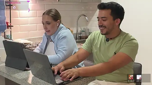 Snapshot of Sofii_n_Diego chatting on February 2026 11:46:01 PM Sofii n Diego online show from February 2026 11:46:01 PM