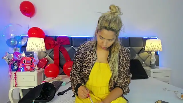  Giorgiina  online show from February 2026 12:09:01 PM