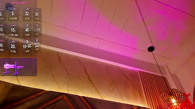 Snapshot of EmmaLovve chatting on February 2026 07:51:01 AM EmmaLovve online show from February 2026 07:51:01 AM