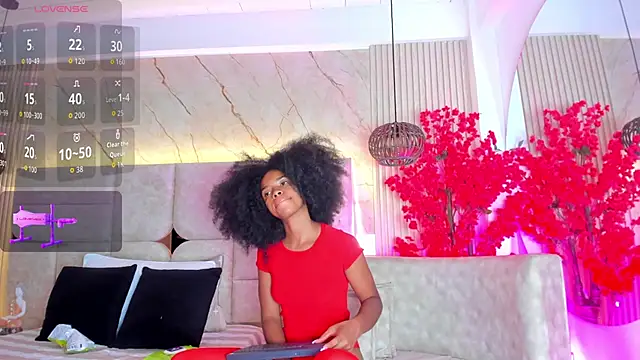 Snapshot of EmmaLovve chatting on March 2026 02:36:02 AM EmmaLovve online show from March 2026 02:36:02 AM