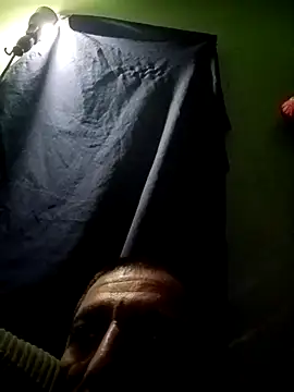 Snapshot of bigbooietx chatting on February 2026 08:32:01 AM bigbooietx online show from February 2026 08:32:01 AM