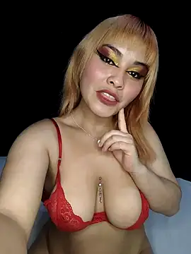 Snapshot of zoe_love18 chatting on February 2026 03:51:02 AM zoe love18 online show from February 2026 03:51:02 AM