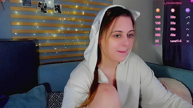 Snapshot of Alice_Wanderr chatting on March 2026 05:08:02 AM Alice Wanderr online show from March 2026 05:08:02 AM