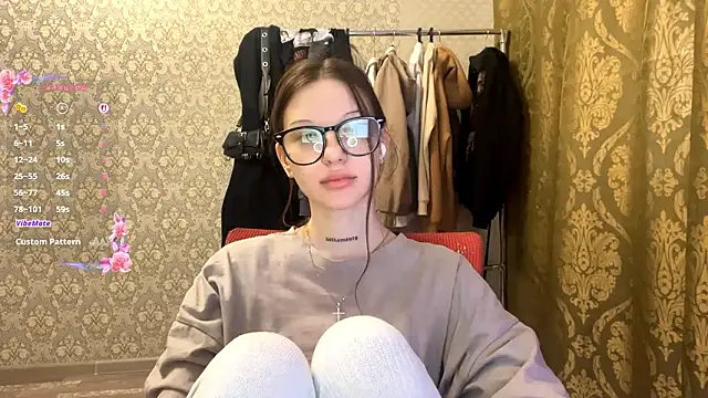 Snapshot of LumPetal chatting on February 2026 05:24:01 AM LumPetal online show from February 2026 05:24:01 AM