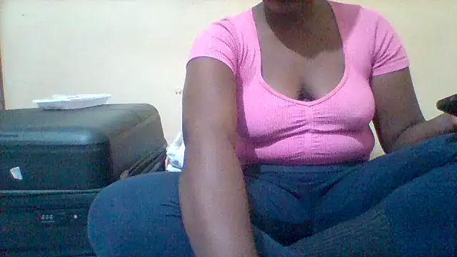 Snapshot of DontTellYourWife chatting on May 2026 06:47:02 PM DontTellYourWife online show from May 2026 06:47:02 PM
