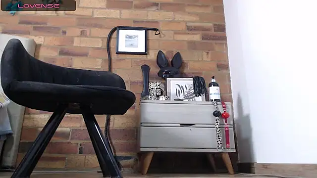 Girl Bondage online show from March 2026 12:53:01 PM