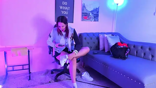 victoriazans online show from March 2026 10:48:02 AM