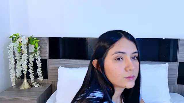 Snapshot of AlisonLamer chatting on March 2026 12:11:01 PM AlisonLamer online show from March 2026 12:11:01 PM