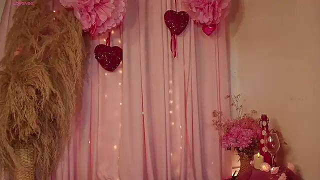 Sharlotte  1 online show from February 2026 12:24:01 PM